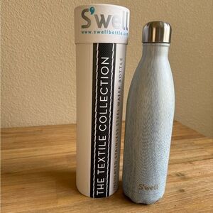 S'well Light Blue Textured Stainless Steel Bottle 25 oz